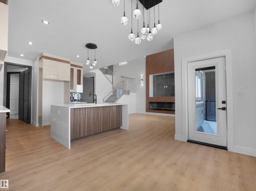 9312 183 Avenue, Edmonton, AB - Indoor Photo Showing Kitchen