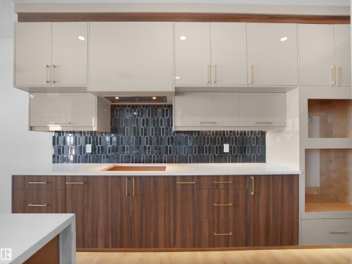 9312 183 Avenue, Edmonton, AB - Indoor Photo Showing Kitchen