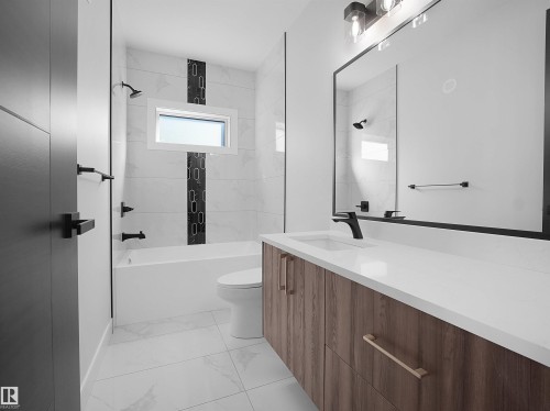 9312 183 Avenue, Edmonton, AB - Indoor Photo Showing Bathroom