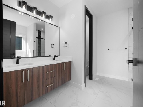 9312 183 Avenue, Edmonton, AB - Indoor