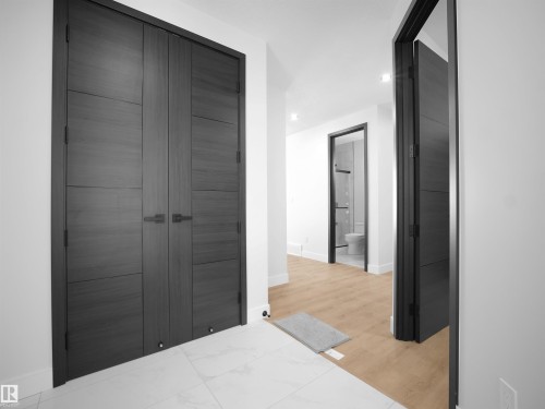 9312 183 Avenue, Edmonton, AB - Indoor