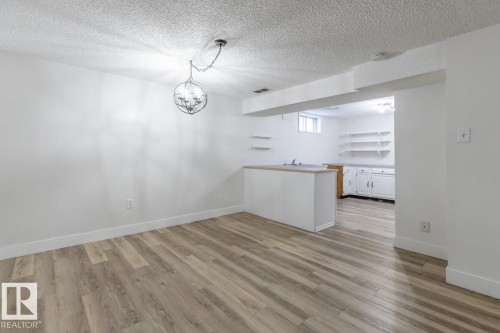 6908 19 Avenue, Edmonton, AB - Indoor Photo Showing Other Room