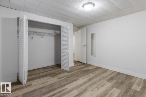 6908 19 Avenue, Edmonton, AB - Indoor Photo Showing Other Room