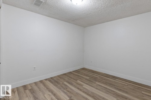 6908 19 Avenue, Edmonton, AB - Indoor Photo Showing Other Room