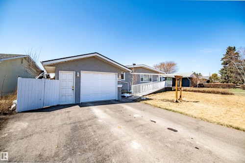 3920 35A Avenue, Red Deer, AB - Outdoor With Exterior