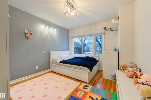 11208 66 Street, Edmonton, AB - Indoor Photo Showing Bedroom
