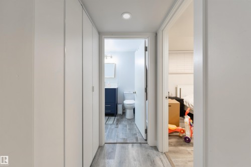 11208 66 Street, Edmonton, AB - Indoor Photo Showing Bathroom