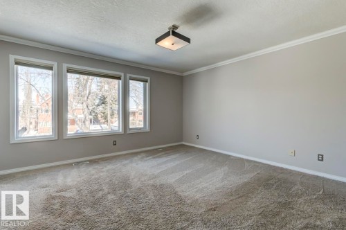 10519 87 Avenue, Edmonton, AB - Indoor Photo Showing Other Room