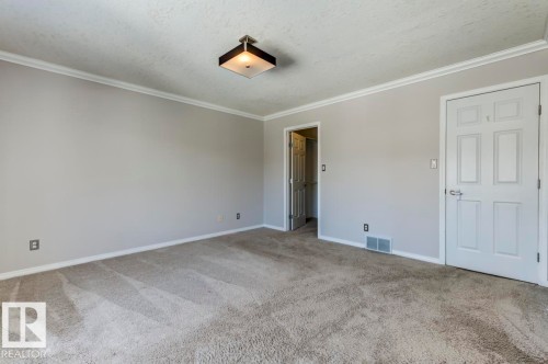 10519 87 Avenue, Edmonton, AB - Indoor Photo Showing Other Room