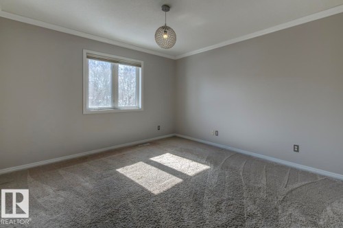 10519 87 Avenue, Edmonton, AB - Indoor Photo Showing Other Room