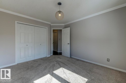 10519 87 Avenue, Edmonton, AB - Indoor Photo Showing Other Room