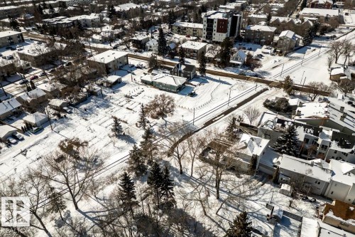 10519 87 Avenue, Edmonton, AB - Outdoor