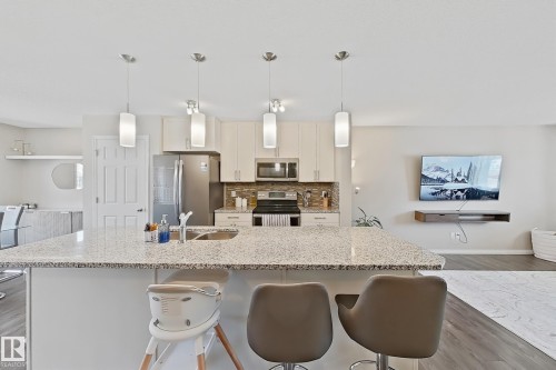 1328 Chappelle Boulevard, Edmonton, AB - Indoor Photo Showing Kitchen With Double Sink With Upgraded Kitchen