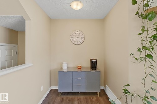 1328 Chappelle Boulevard, Edmonton, AB - Indoor