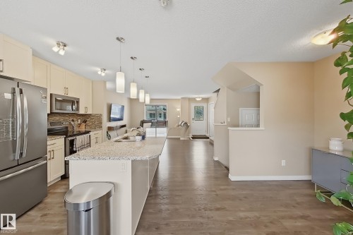 1328 Chappelle Boulevard, Edmonton, AB - Indoor Photo Showing Kitchen With Double Sink With Upgraded Kitchen