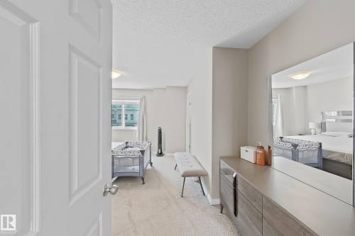 1328 Chappelle Boulevard, Edmonton, AB - Indoor