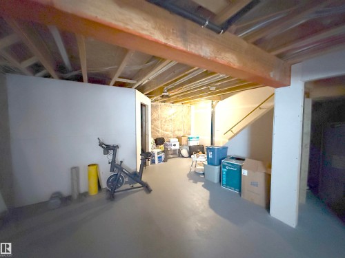 1328 Chappelle Boulevard, Edmonton, AB - Indoor Photo Showing Other Room