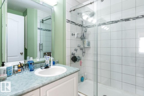 16056 84 Street Nw, Edmonton, AB - Indoor Photo Showing Bathroom