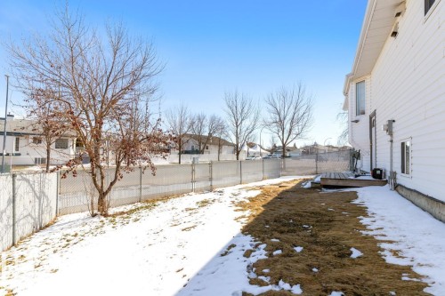 Basement suite private yard - 16056 84 Street Nw, Edmonton, AB - Outdoor