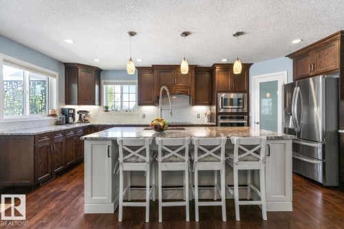 16056 84 Street Nw, Edmonton, AB - Indoor Photo Showing Kitchen With Stainless Steel Kitchen With Upgraded Kitchen