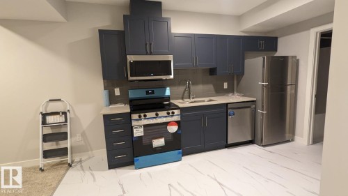 Basement 3012 9 Street, Edmonton, AB - Indoor Photo Showing Kitchen