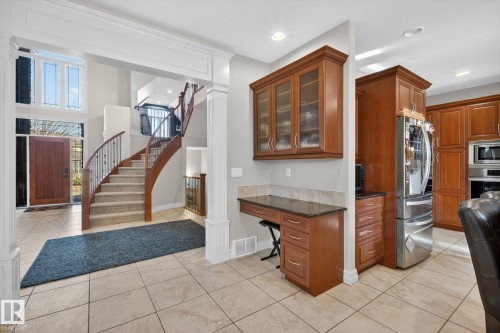 918 Hollingsworth Bend, Edmonton, AB - Indoor