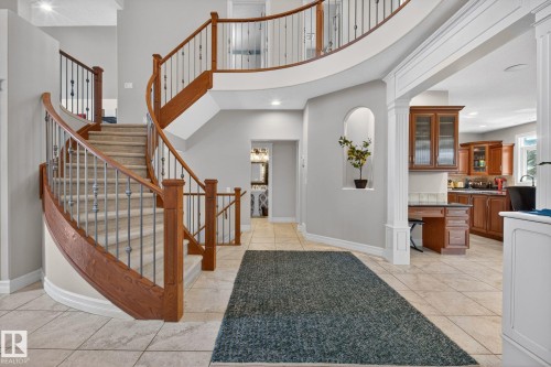 918 Hollingsworth Bend, Edmonton, AB - Indoor Photo Showing Other Room