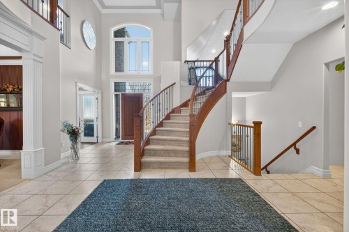918 Hollingsworth Bend, Edmonton, AB - Indoor Photo Showing Other Room