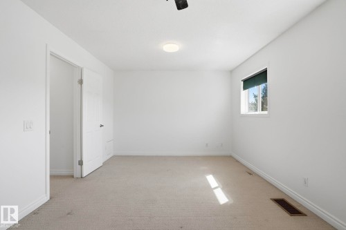 41 230 Edwards Drive, Edmonton, AB - Indoor Photo Showing Other Room