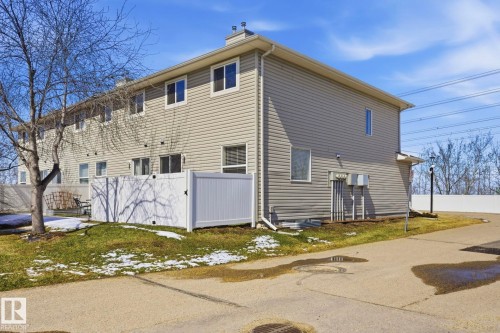 41 230 Edwards Drive, Edmonton, AB - Outdoor