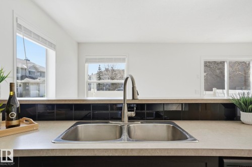 41 230 Edwards Drive, Edmonton, AB - Indoor Photo Showing Kitchen With Double Sink