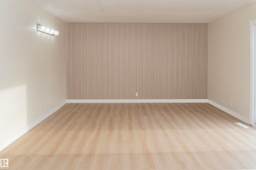 14017 121 Street, Edmonton, AB - Indoor Photo Showing Other Room