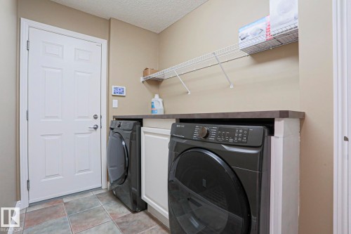 28 Encino Close, St. Albert, AB - Indoor Photo Showing Laundry Room