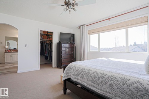 28 Encino Close, St. Albert, AB - Indoor Photo Showing Bedroom