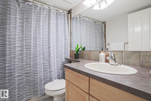 28 Encino Close, St. Albert, AB - Indoor Photo Showing Bathroom