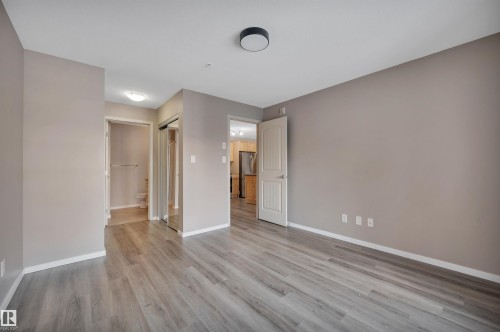 238 2096 Blackmud Creek Drive, Edmonton, AB - Indoor Photo Showing Other Room