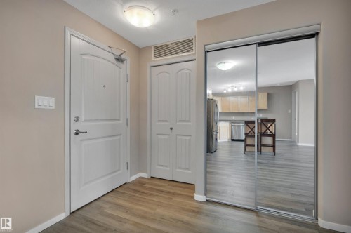 238 2096 Blackmud Creek Drive, Edmonton, AB - Indoor Photo Showing Other Room