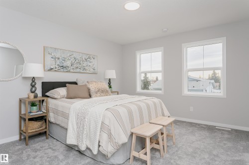 2518 151A Avenue, Edmonton, AB - Indoor Photo Showing Bedroom