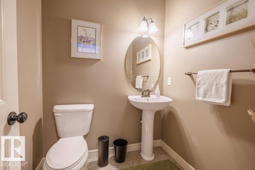 2241 Austin Way, Edmonton, AB - Indoor Photo Showing Bathroom
