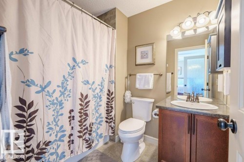 2241 Austin Way, Edmonton, AB - Indoor Photo Showing Bathroom