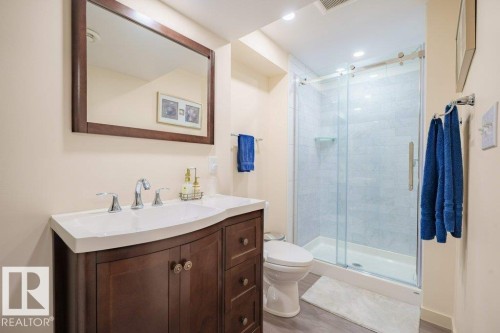 2241 Austin Way, Edmonton, AB - Indoor Photo Showing Bathroom