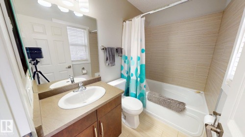 1640 Chapman Way, Edmonton, AB 