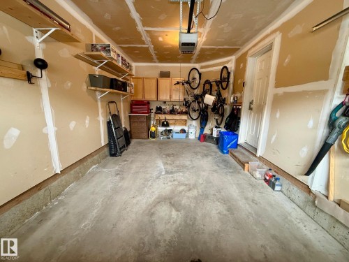 1640 Chapman Way, Edmonton, AB 