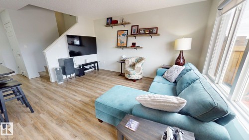 1640 Chapman Way, Edmonton, AB 