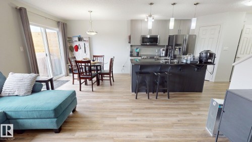 1640 Chapman Way, Edmonton, AB 