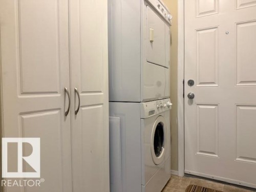 1741 Jubilee Loop, Sherwood Park, AB - Indoor Photo Showing Laundry Room