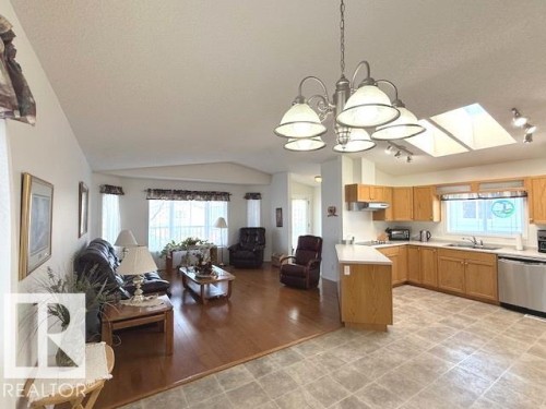 1741 Jubilee Loop, Sherwood Park, AB - Indoor