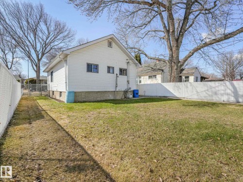 12245 96 Street, Edmonton, AB - Outdoor