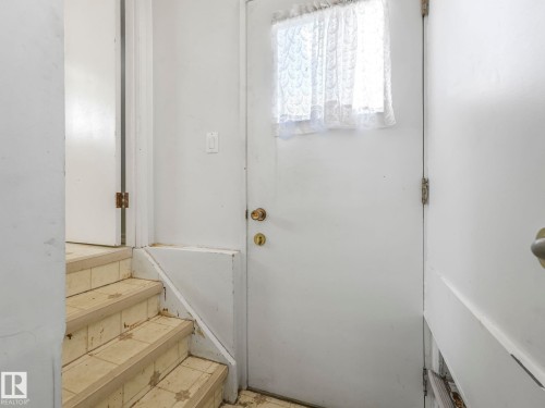 12245 96 Street, Edmonton, AB - Indoor Photo Showing Other Room