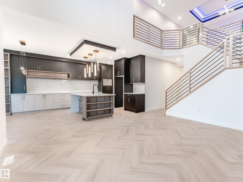 125 Lilac Close, Leduc, AB - Indoor Photo Showing Kitchen